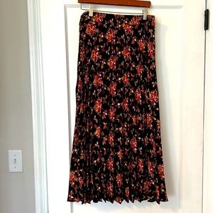 Max Studio Midi Skirt Size Small